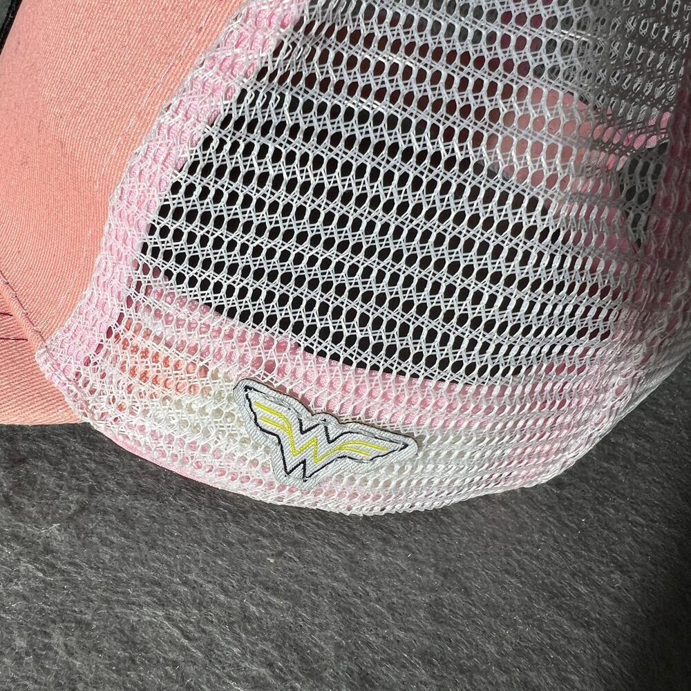 Wonder Woman Trucker Hat Pink White Mesh Snapback - Picture 3 of 5